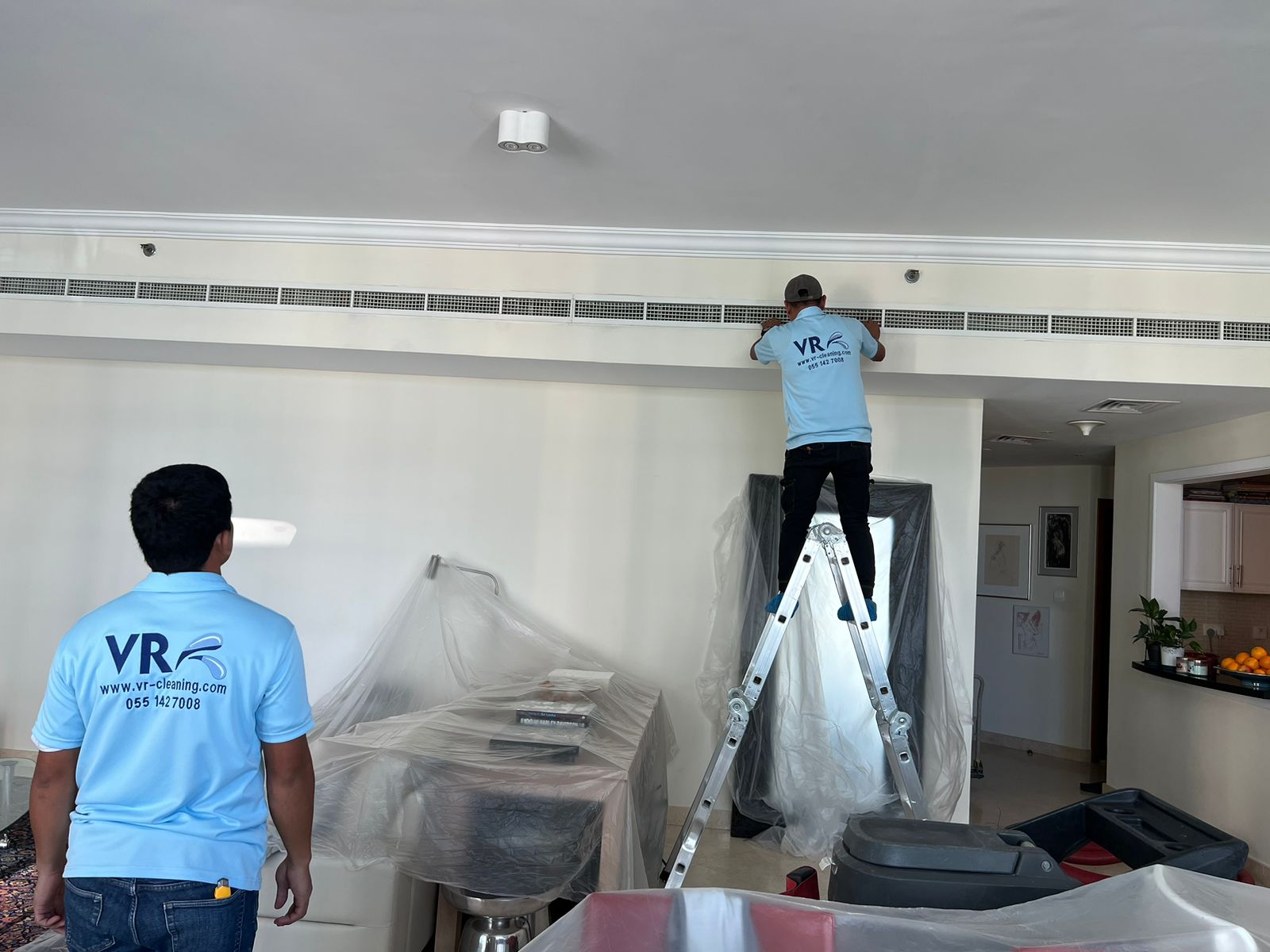 Waking Up with Breathing Issues, Headaches, Sore Throat, or Flu-Like Symptoms? Signs You Urgently Need AC Duct Cleaning Services in Dubai
